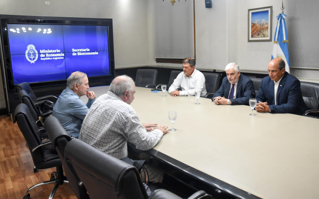 Vilella se reunió con autoridades de la Federación de Distribuidores de Insumos Agropecuarios (FeDIA)